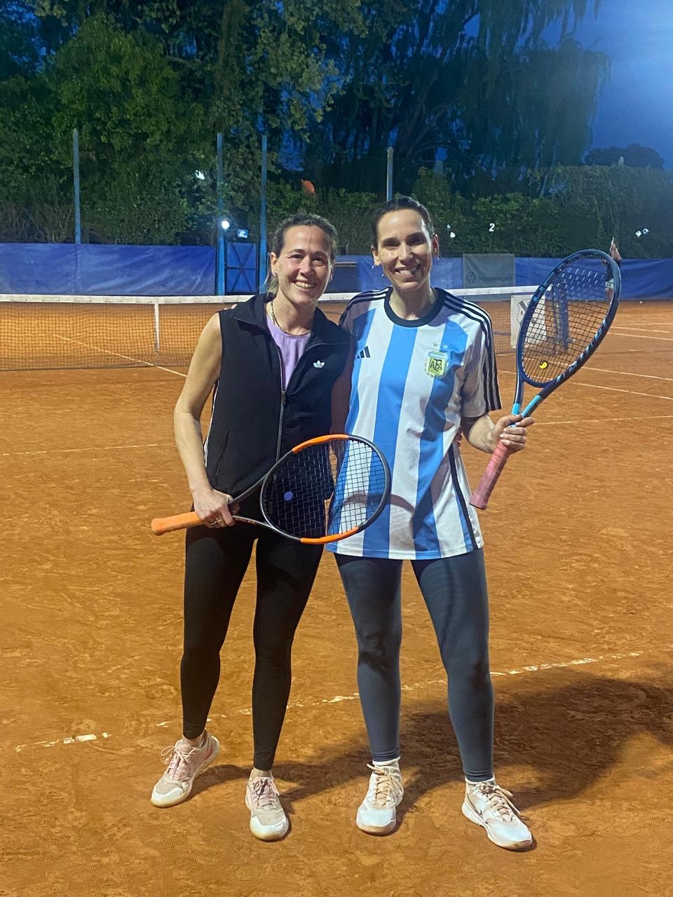 Foto de Inés Jaureguy vs. Valeria Schamber