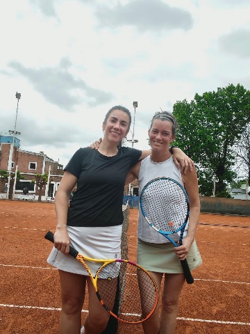 Foto de Agustina Barchuk vs. Mariana Azcona