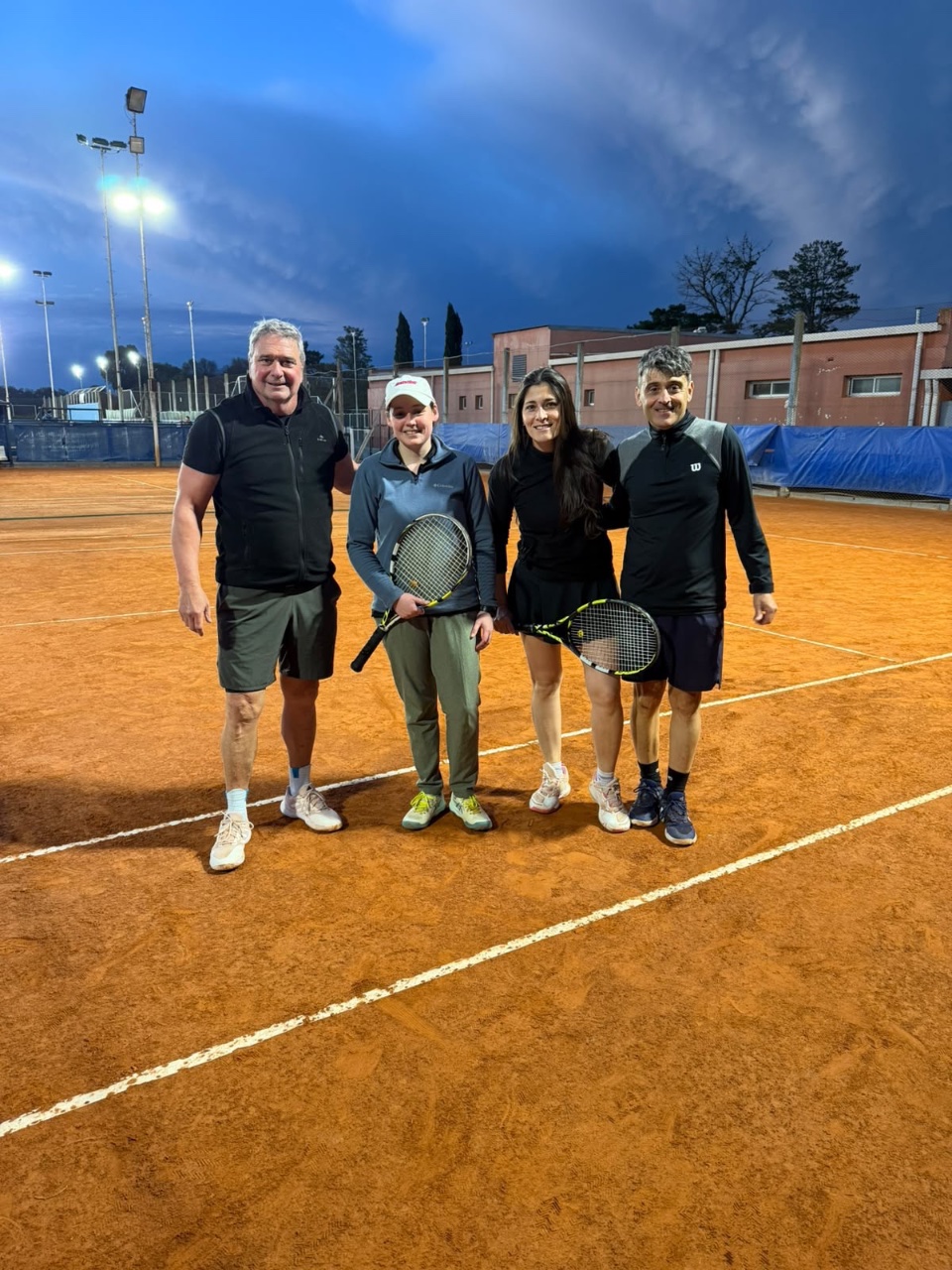 Foto de Vanesa Irizarre / Federico Scoccia vs. Ana Vásquez / Martín Sabattini