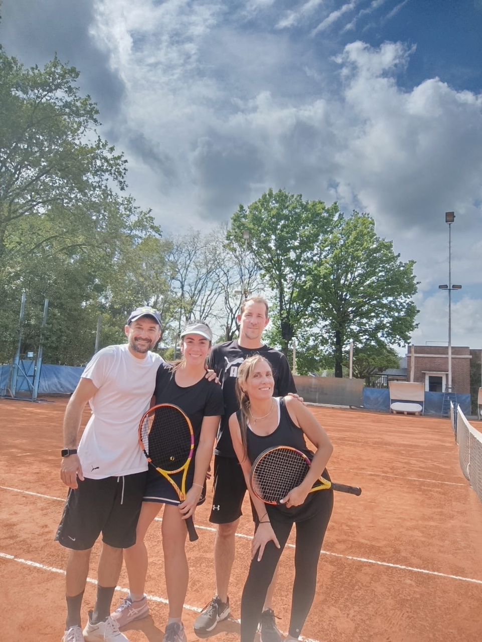Foto de Josefina Pando / Matías Fernández vs. Agustina Barchuk / José Leibovich